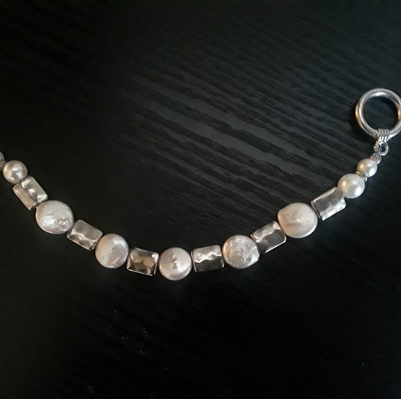 Pretty Pearl Bracelet - Picture 4 of 4
